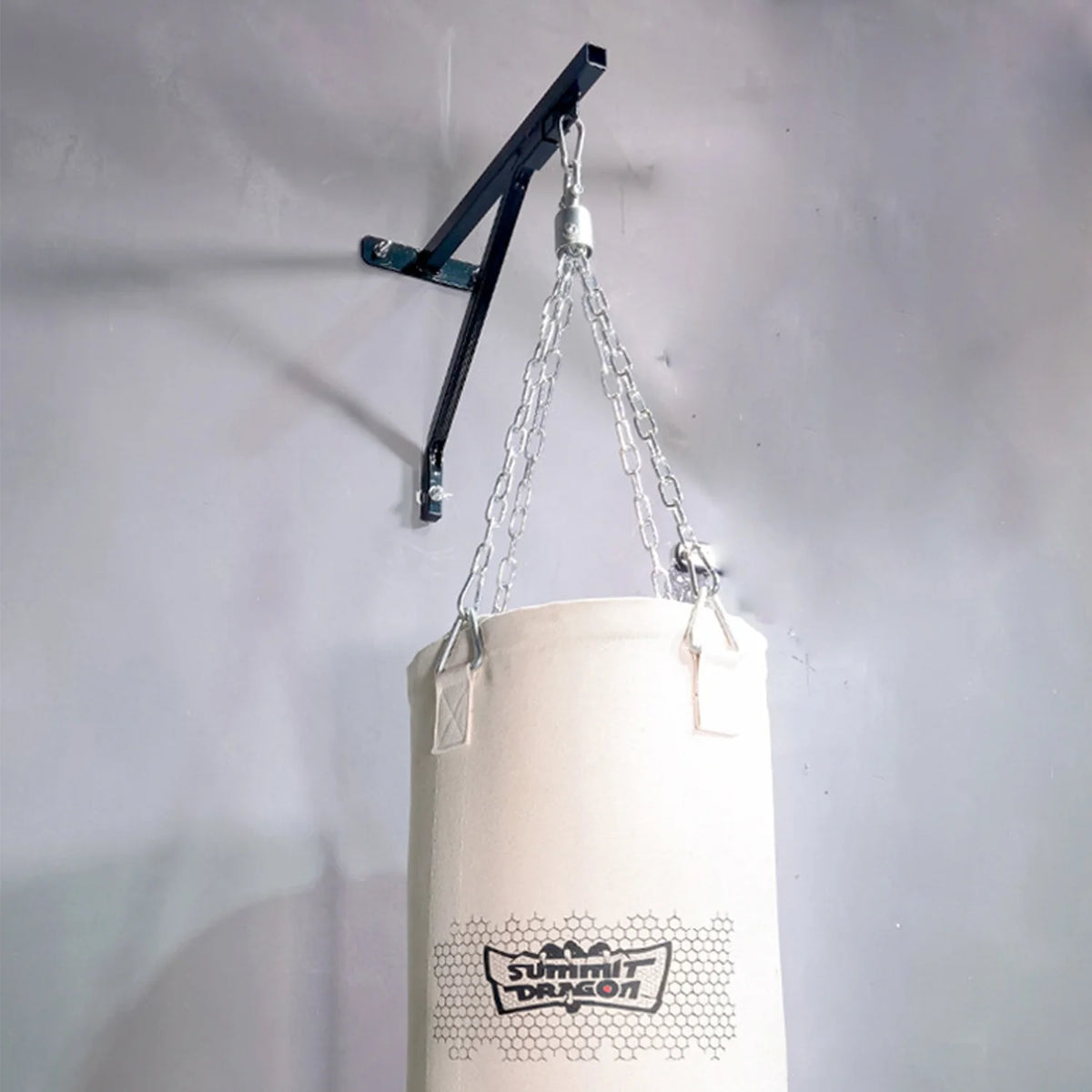 Support mural pour sac de frappe